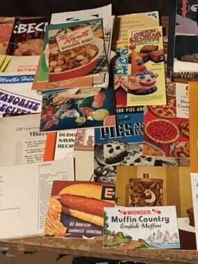 BIG LOT OF VINTAGE RECIPE BOOKS BETTY CROCKER CULINARY ARTS INSTITUTE
